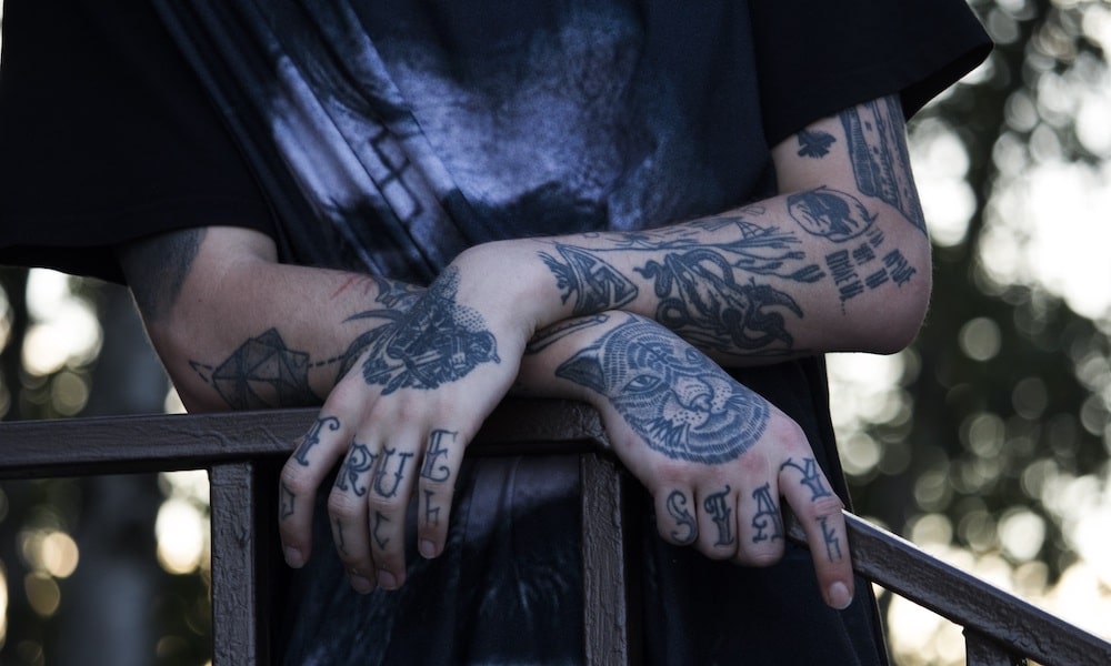Tatuoinnit ovat pitkän historiansa aikana vuorotellen ihastuttaneet ja vihastuttaneet. Listafriikki esittelee kymmenen mielenkiintoista faktaa tatuointien ihmeellisestä maailmasta.