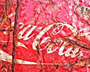 Miten hyvin sinä tunnet tämän ikonisen juomabrändin? Tässä tulevat Coca-Colan synkimmät salaisuudet!