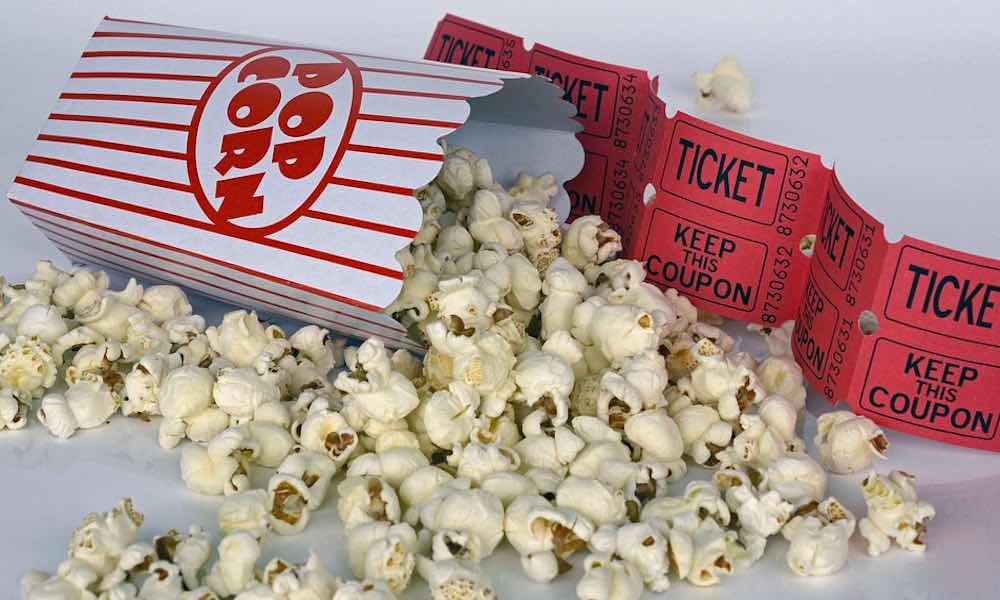 Lukijoiden kysymyksissä selvitetään tänään muun muassa se, että miksi leffassa syödään nimeomaan popcornia.
