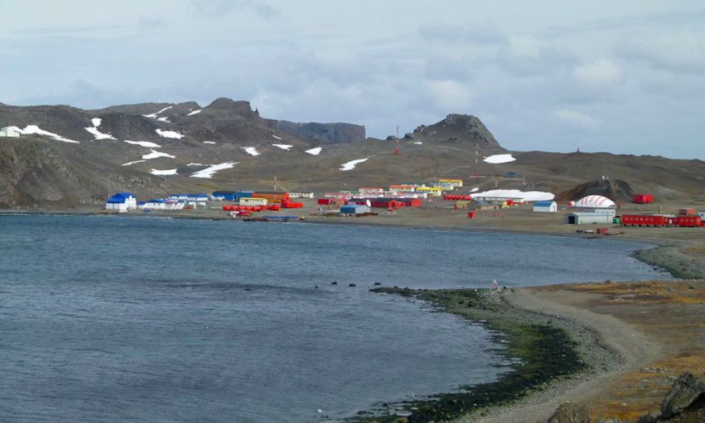 Etelämantereella on kylä, johon muuttaakseen on tehtävä ennakoiva umpilisäkkeen poistolekkaus.
