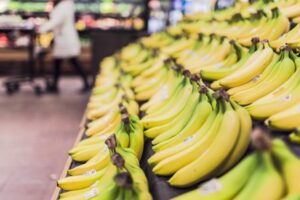 Oudoimmissa uutisissa kerrotaan kokaiinilastista, joka jaeltiin banaanilaatikoissa tšekkiläisiin ruokakauppoihin.