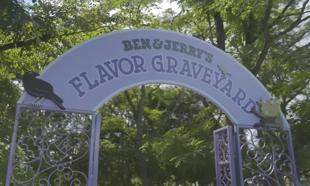 Ben & Jerry'sin jäätelöhautausmaa on täyttä totta ja nyt tutustumme 10 kummalliseen ja kuopattuun makuun.